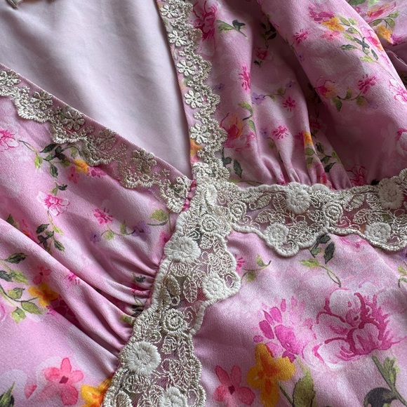 Lait Collection Divia Floral Georgette Midi Dress in Carnation Pink - Picture 3 of 11